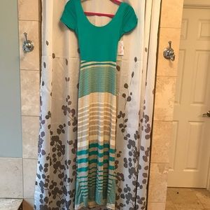Short sleeve maxi dress